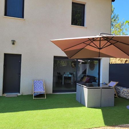 Appartement Tout Equipe En Rez-De-Jardin Entre Gard Et Ardeche Saint-Julien-de-Peyrolas 외부 사진