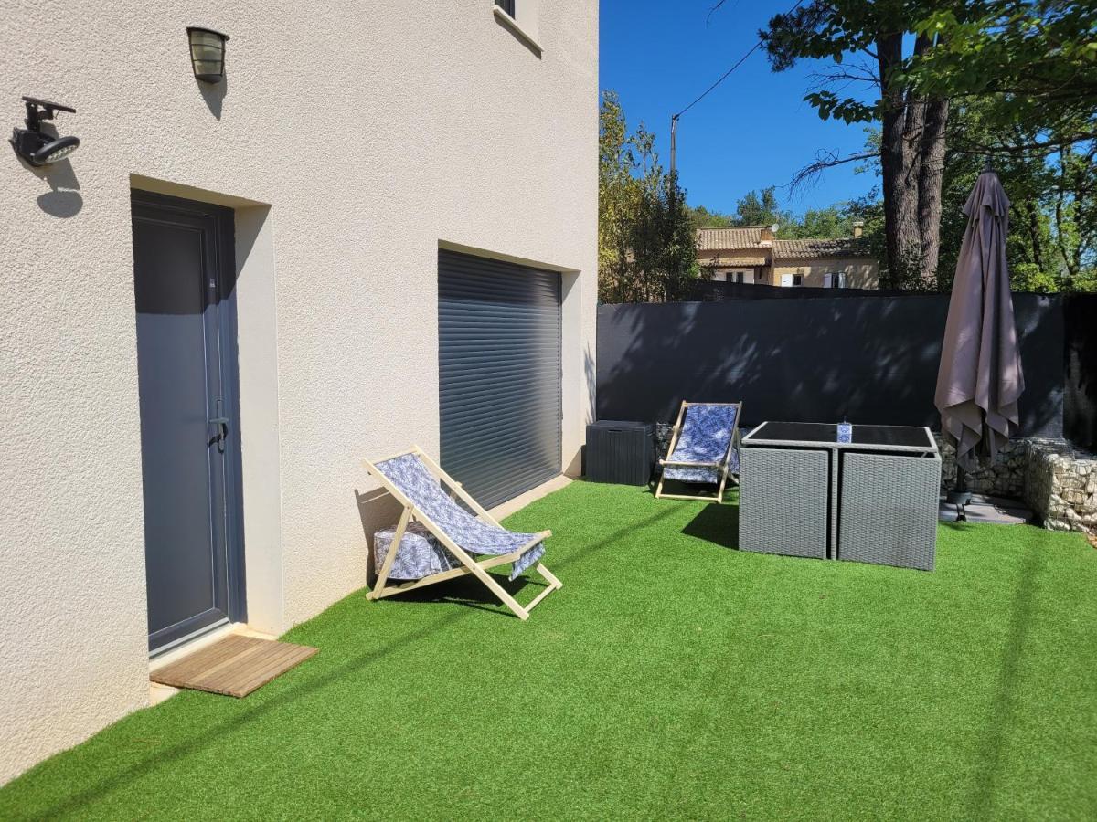 Appartement Tout Equipe En Rez-De-Jardin Entre Gard Et Ardeche Saint-Julien-de-Peyrolas 외부 사진