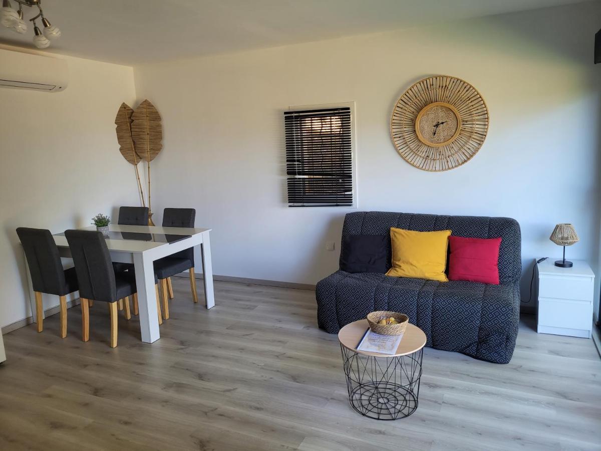 Appartement Tout Equipe En Rez-De-Jardin Entre Gard Et Ardeche Saint-Julien-de-Peyrolas 외부 사진